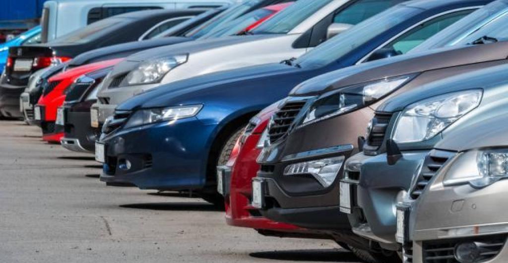 Descendió venta de vehículos ligeros durante julio: Inegi