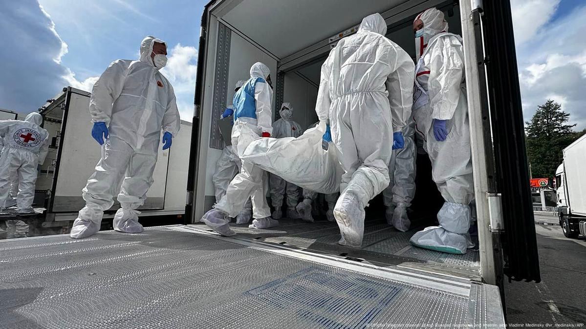 Rusia devolvió los cadáveres de mil soldados ucranianos