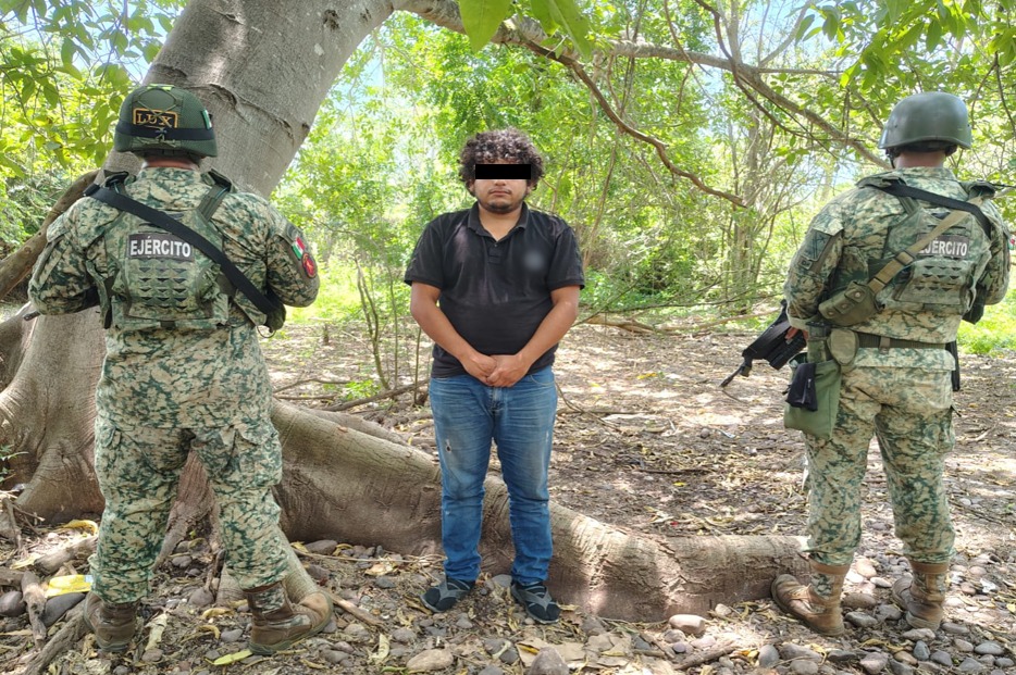 Marina desmantela campamento del crimen organizado en Elota, Sinaloa