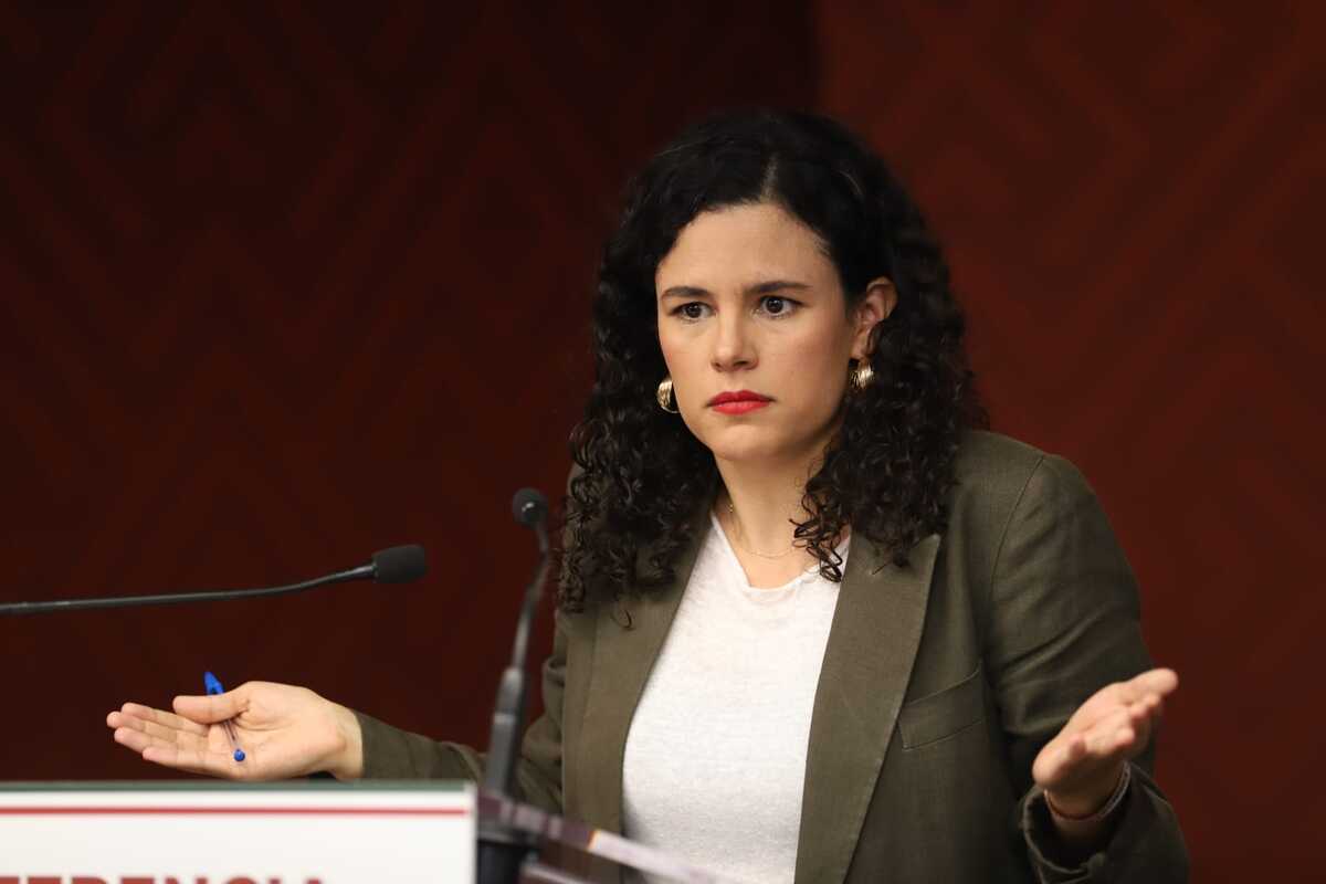 Ricardo Monreal deja fuera de la plenaria de Morena a Luisa María Alcalde