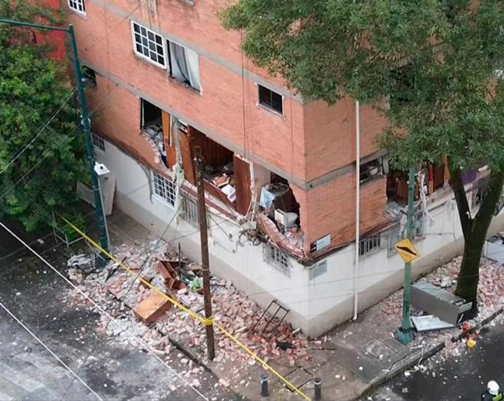 Explosión por acumulación de gas deja cinco lesionados en la Alcaldía Benito Juárez