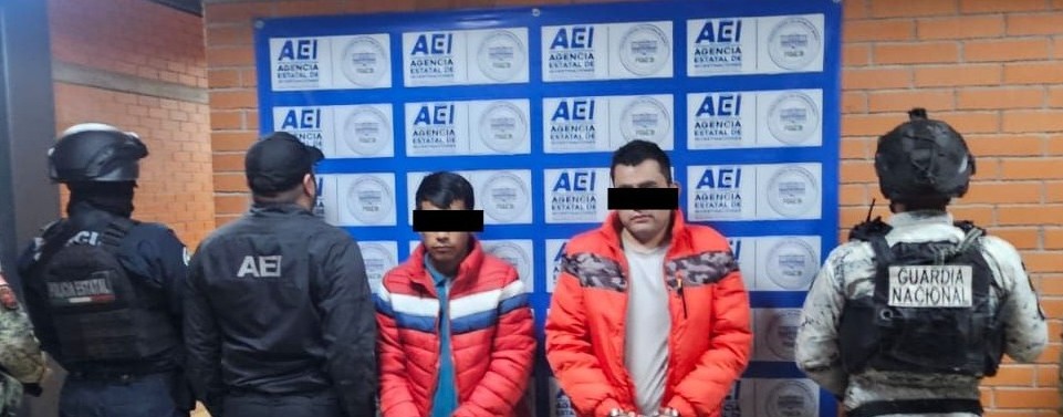 Caen dos personas con drogas tras cateos en la región de la Mixteca