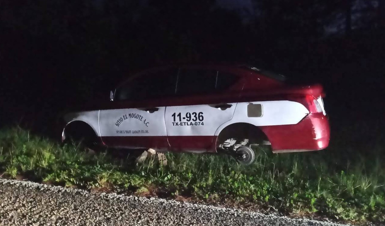 Localizan taxi del Sitio “El Mogote” desvalijado en San Francisco Telixtlahuaca