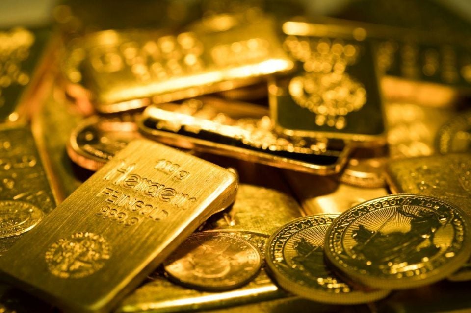 Oro alcanza nuevo récord; rompe la barrera de los tres mil 600 dólares