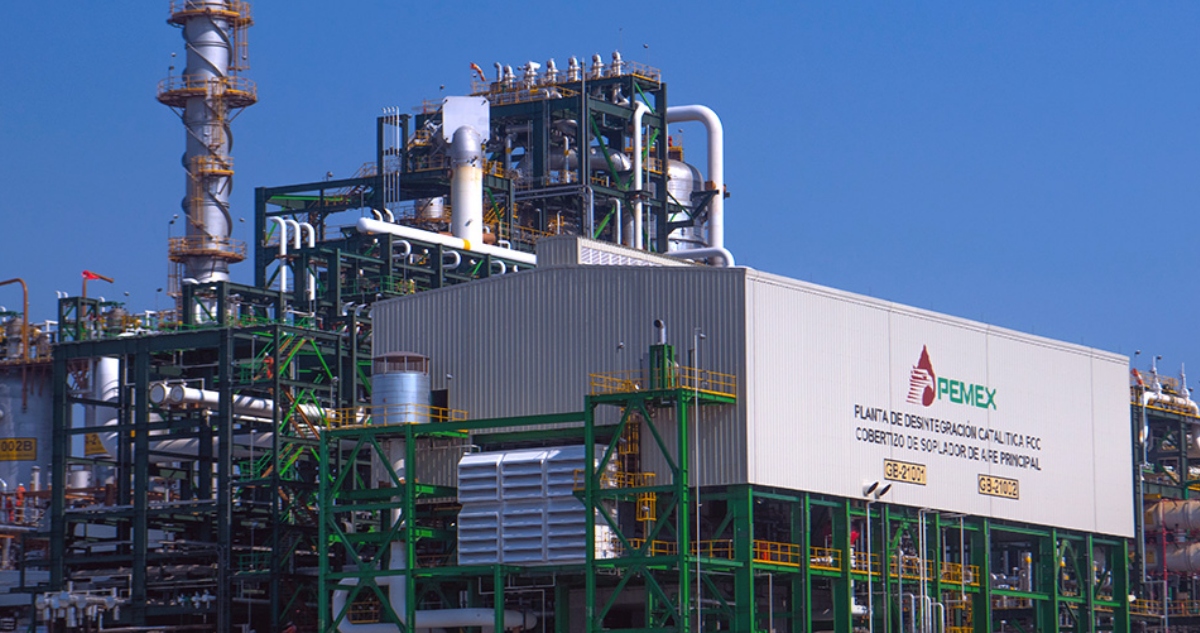 Mejora Moody’s calificaciones de Pemex