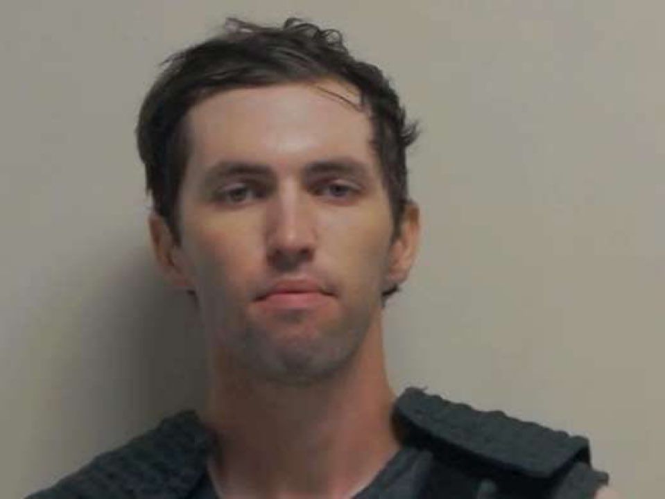 Publican la foto policial de Tyler Robinson, sospechoso de asesinar a Charlie Kirk