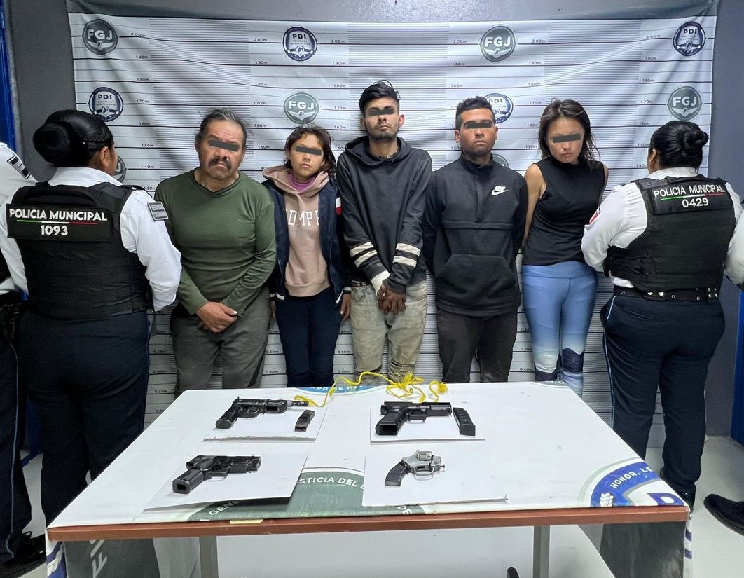 Liberan a víctima de secuestro y detienen a 5 en Chimalhuacán