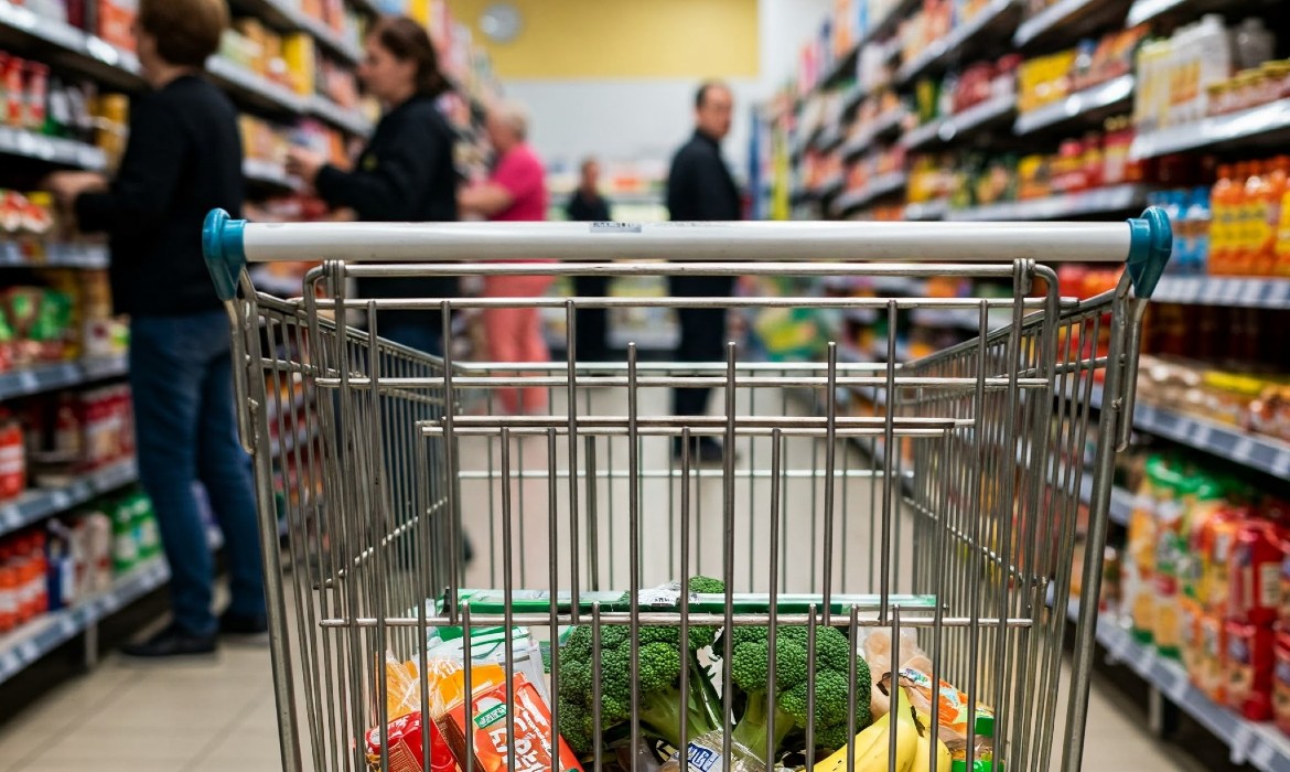 Consumo privado en México se debilita durante julio y agosto: Inegi