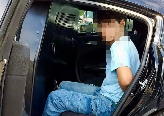 Detienen a estudiante de 17 años por agredir a su compañera