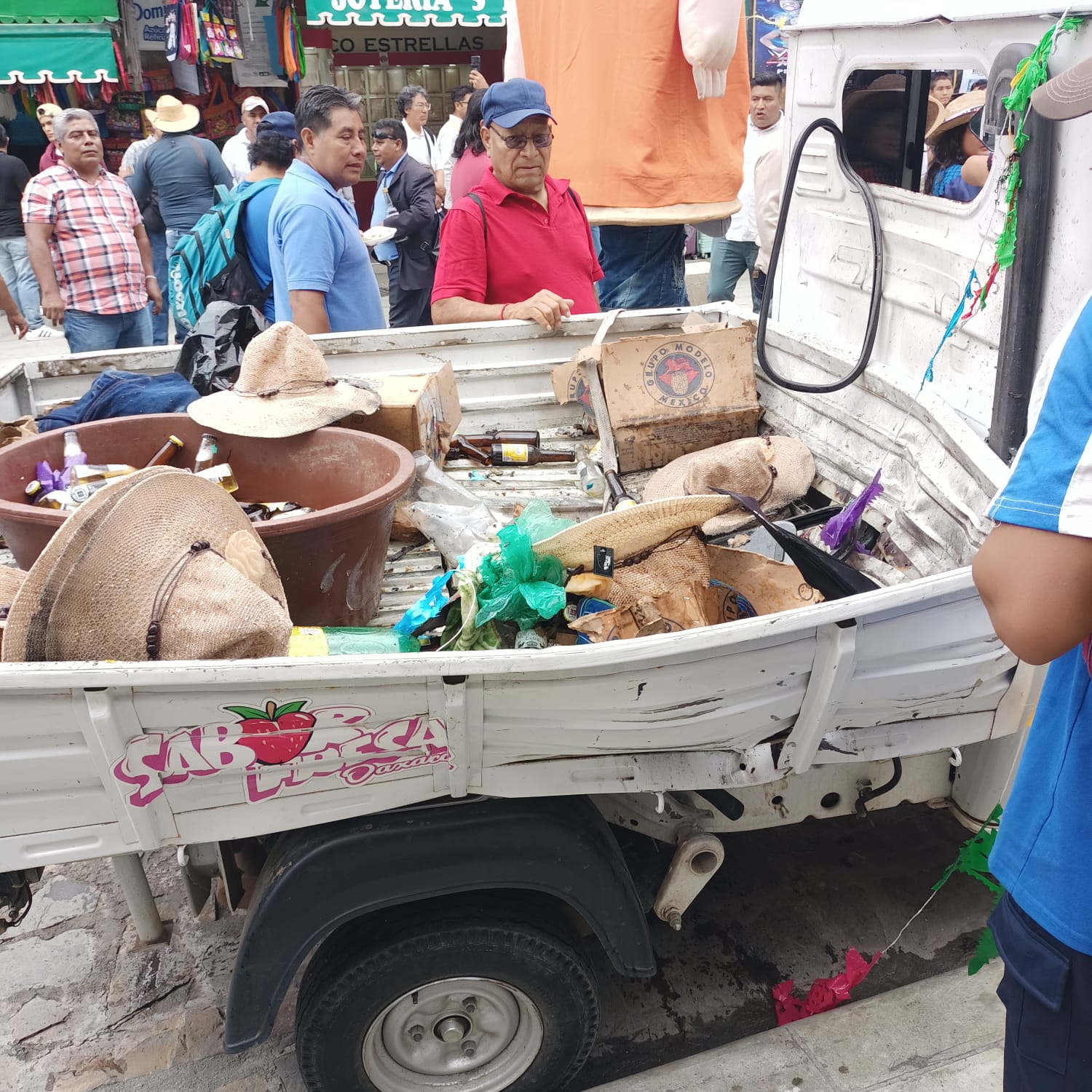 Dos lesionados tras explosión de pirotecnia en la capital oaxaqueña