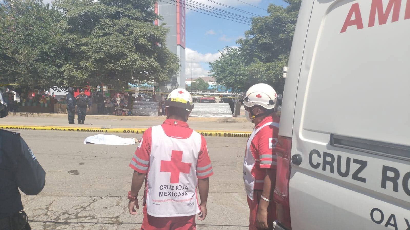 Fallece mujer atropellada por un camión recolector de basura en Plaza Bella
