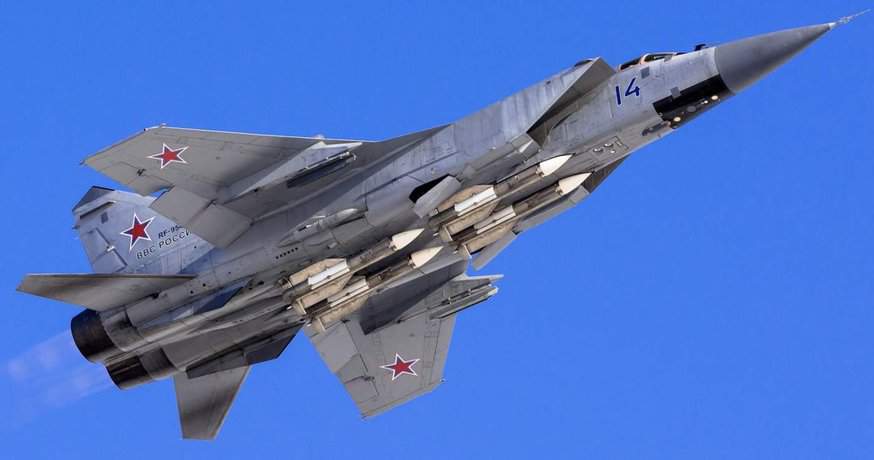 Advierte OTAN que derribará aviones rusos si continúan violando el espacio aéreo