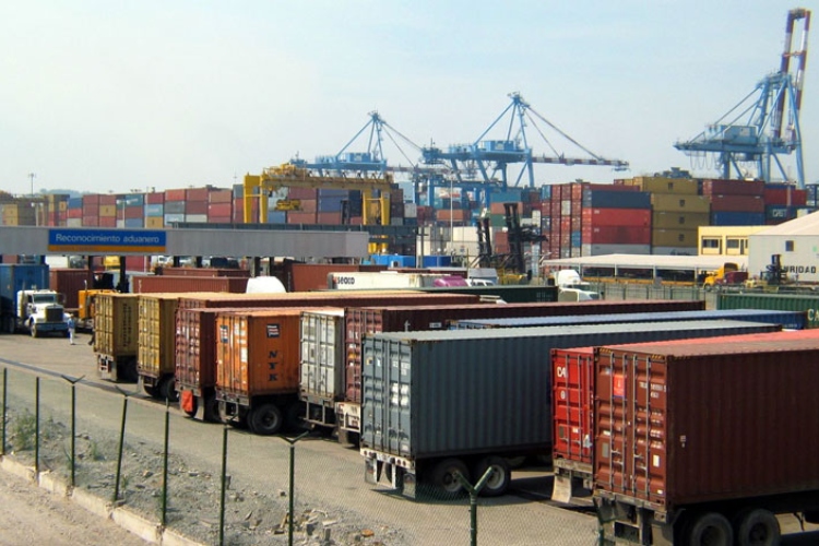 Detecta SAT red de evasión fiscal encabezada por agentes aduanales