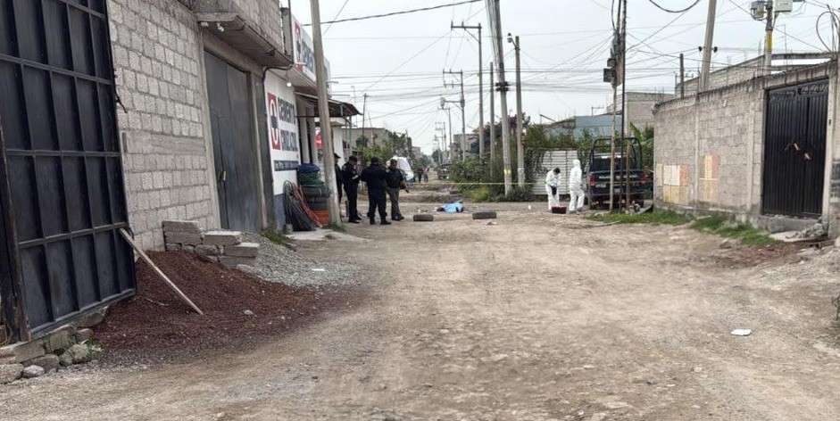 Linchan a presuntos delincuentes en Tezoyuca; uno muere en el lugar