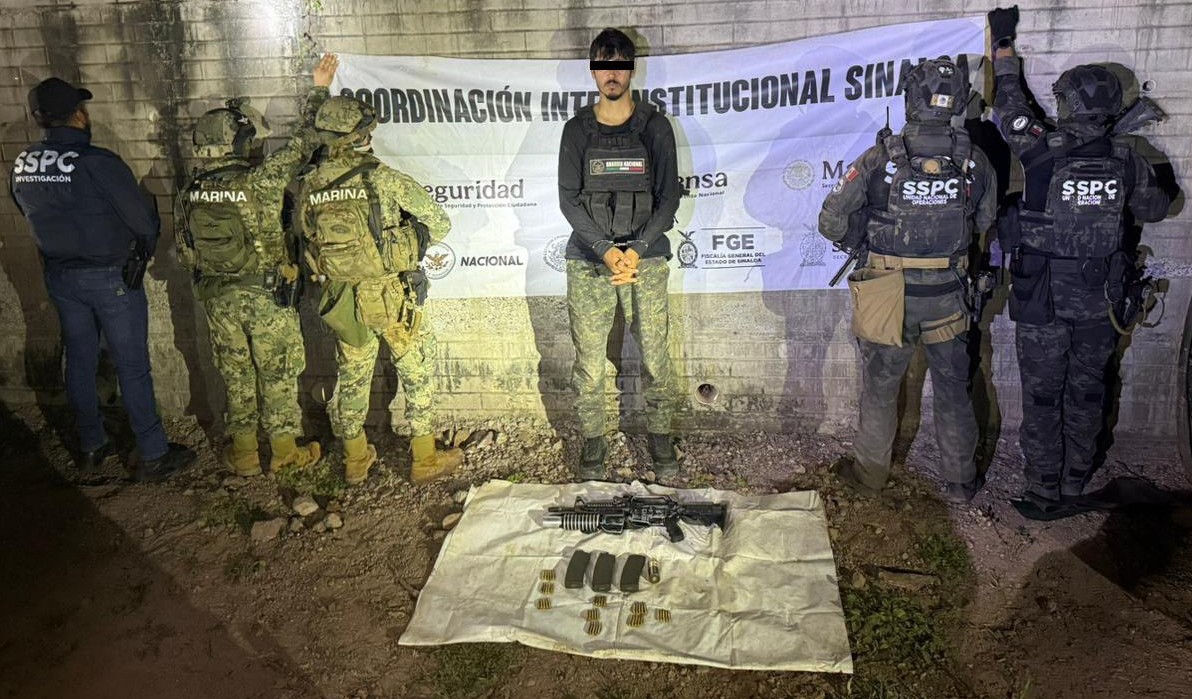 Cae sicario de “Los Chapitos” con arsenal en Sinaloa