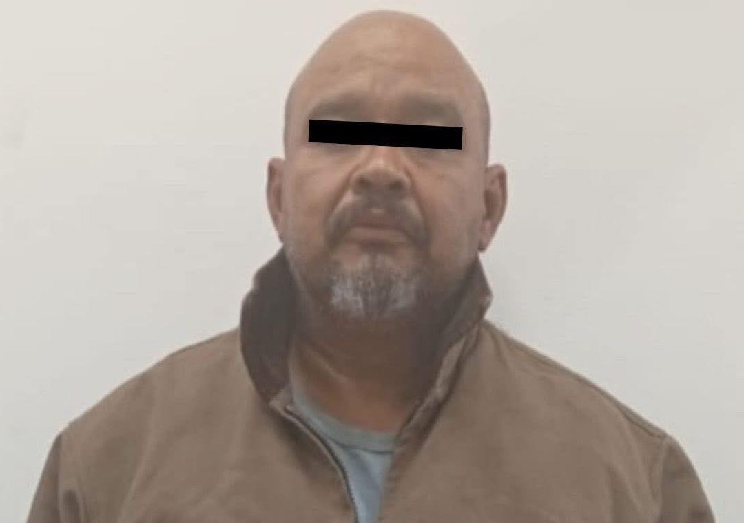 Marinos aseguran pipa con huachicol en Ecatepec