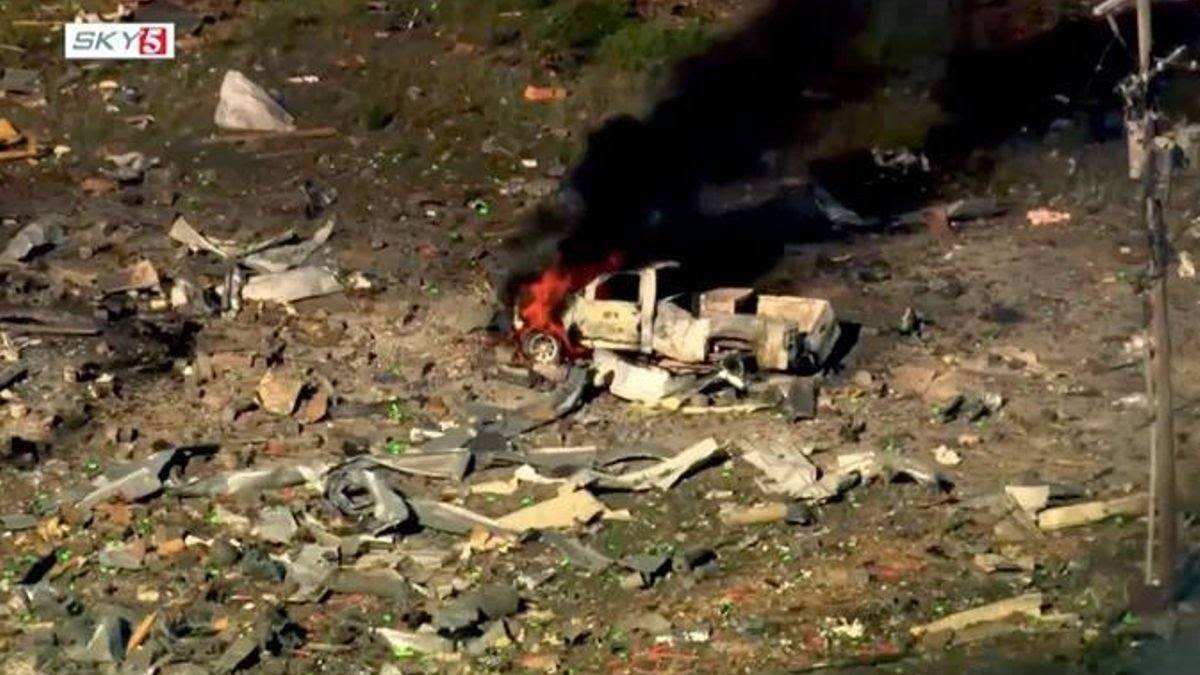 Explosión en una fábrica de armamento en Tennessee deja al menos 19 desaparecidos