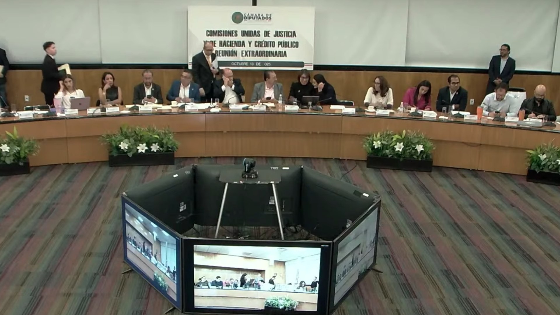 Diputados aprueban en comisiones reforma a Ley de Amparo; eliminan retroactividad