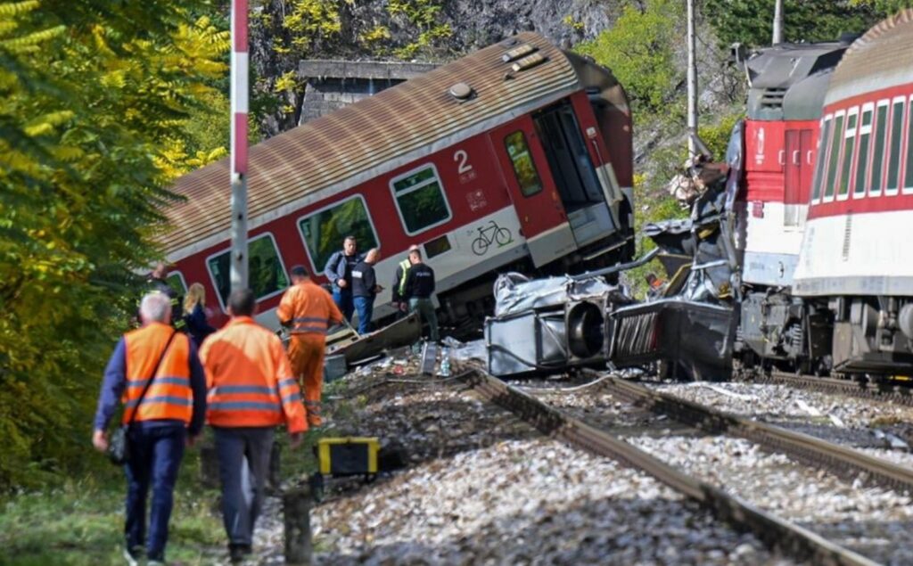 Más de 60 heridos tras choque de trenes en Eslovenia