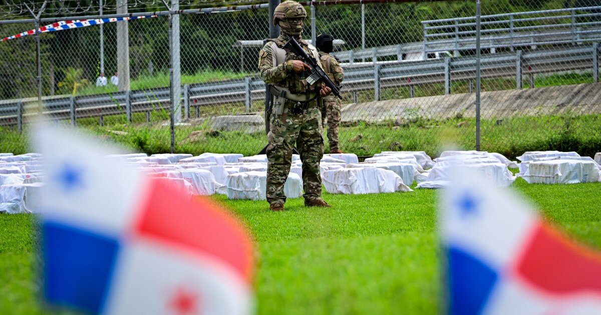 Panamá decomisa 12 toneladas de cocaína en embarcación con destino a EE.UU.