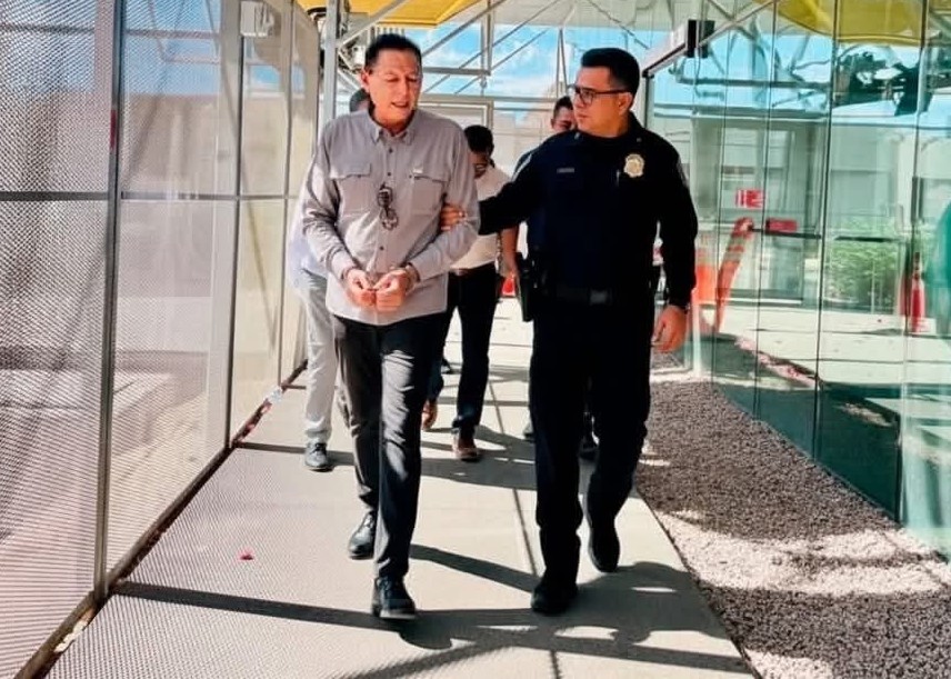 Revocan visa y retienen a alcalde de San Luis Río Colorado