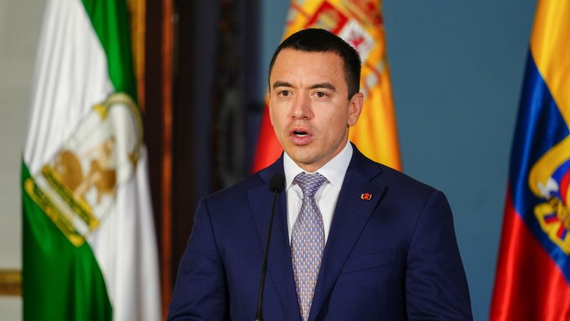 Noboa pierde su referendo en Ecuador para nueva Constitución y bases militares extranjeras