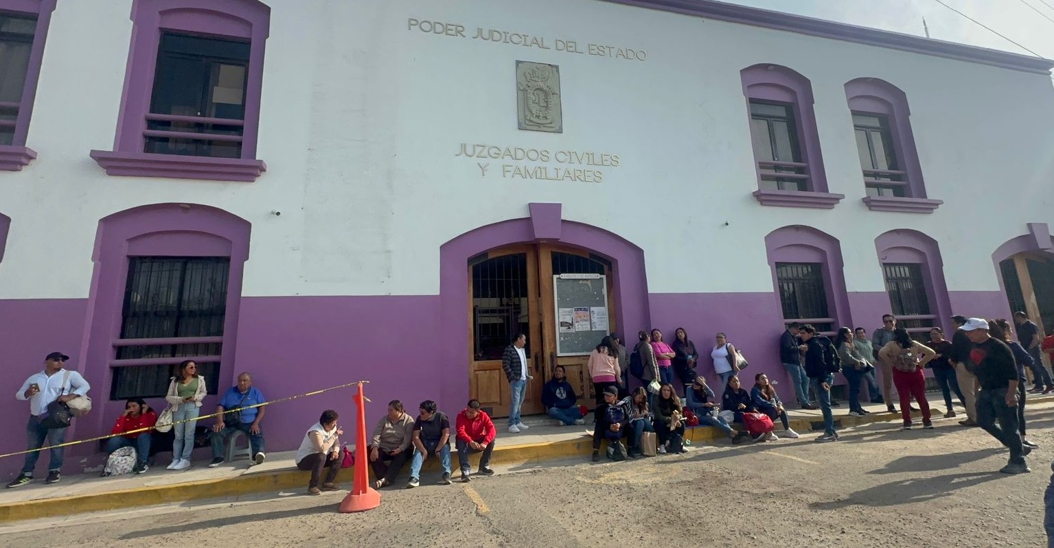 Empleados del Poder Judicial toman oficinas en Oaxaca