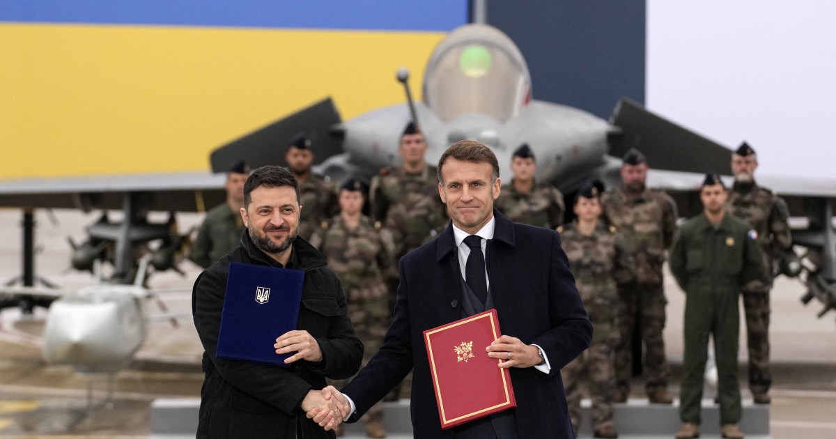 Zelenski se compromete a comprar 100 aviones Rafale a Francia