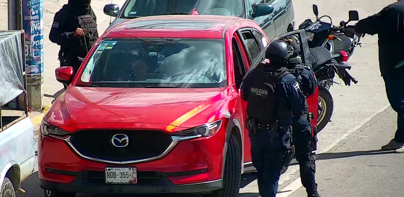 Aseguran vehículo con reporte de robo en Santa Rosa Panzacola