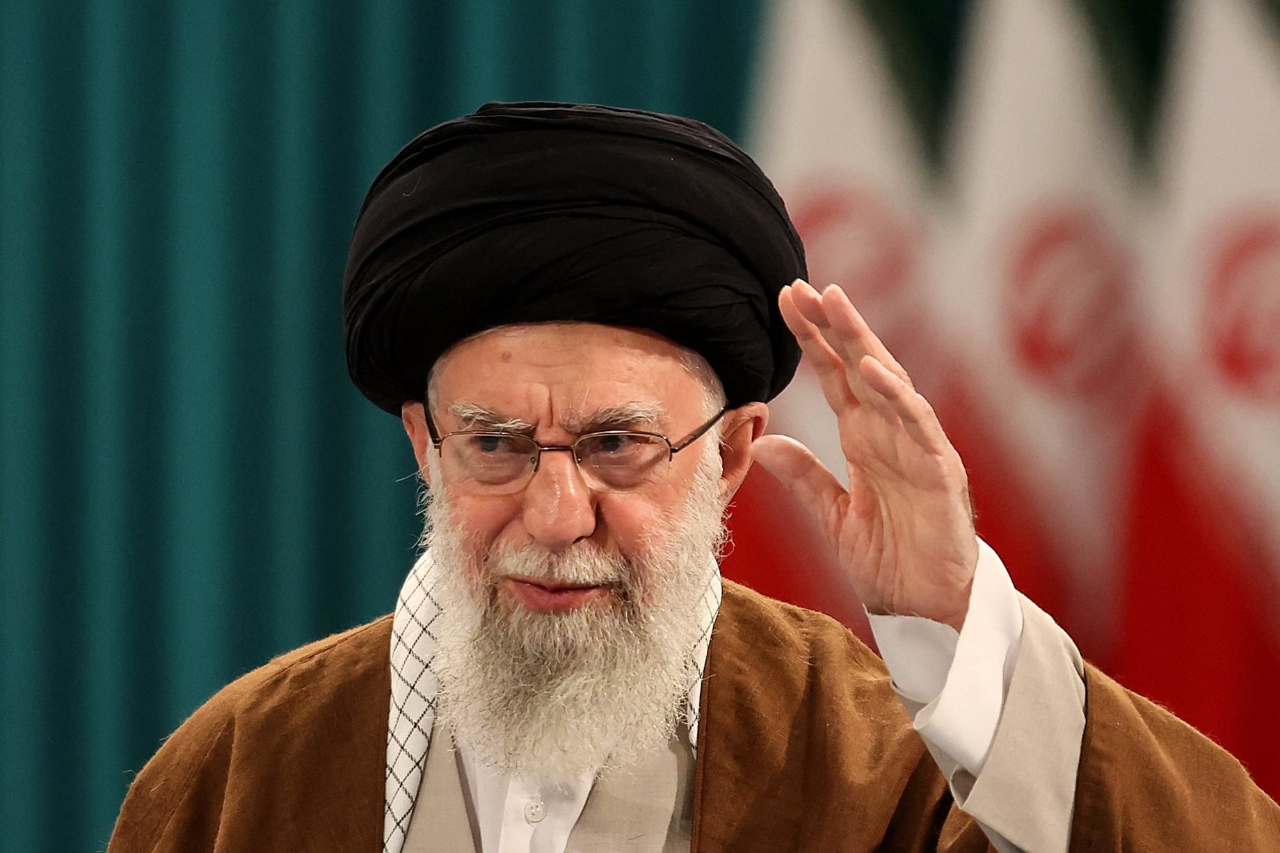 Irán descarta cooperar con EE.UU. mientras apoye a Israel