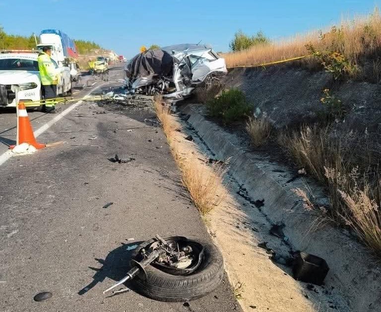 Un muerto y seis heridos tras accidente en la autopista Tehuacán – Oaxaca