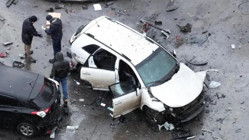Muere general ruso tras la explosión de una bomba bajo su auto en Moscú