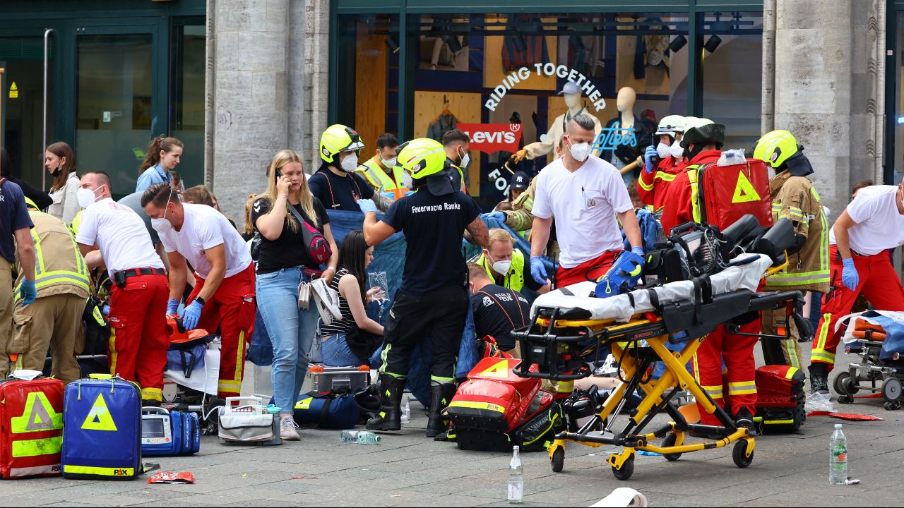 Al menos 19 heridos por un atropello masivo en Francia