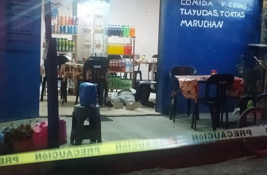 Un muerto y una mujer grave tras taque armado en Tlacolula de Matamoros