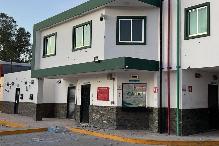 Ataque armado deja gasolinera y casino baleados en Culiacán