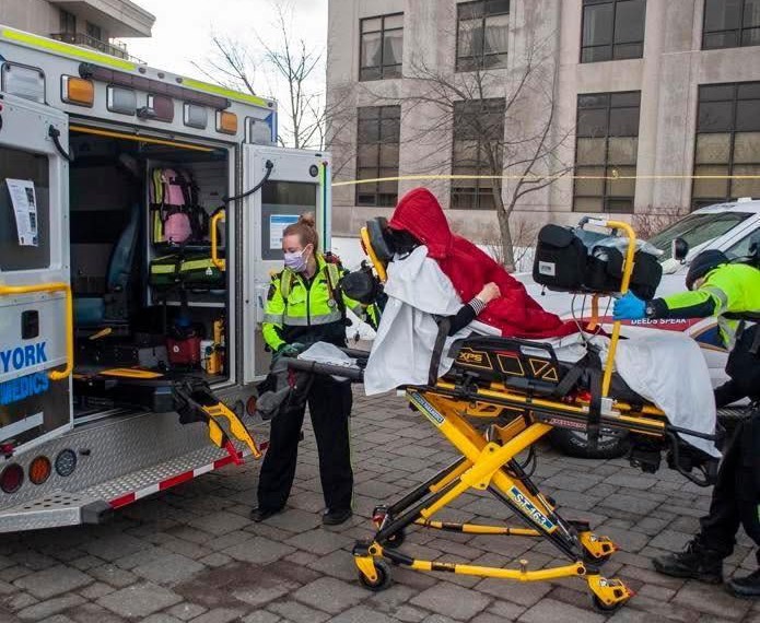 Al menos diez muertos tras tiroteo en una escuela de Canadá