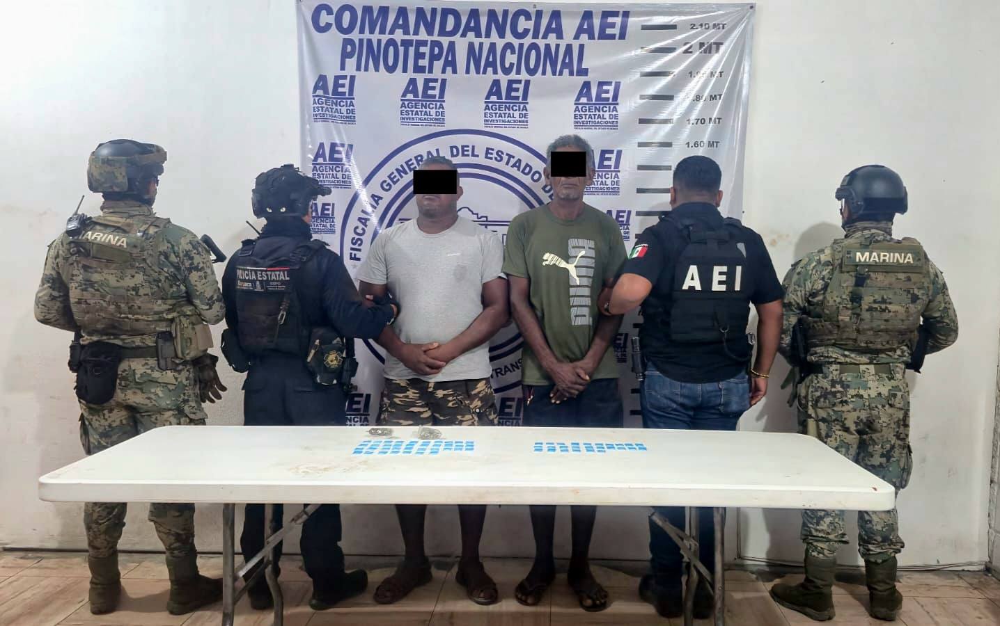 Detienen a dos personas con más de 60 dosis de drogas en la Costa