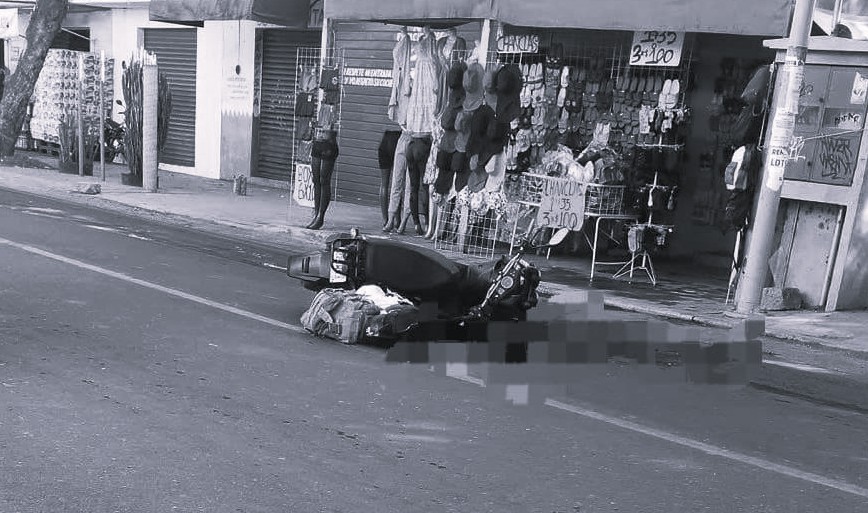 Motociclista muere tras ser arrollado por un urbano en Atzompa