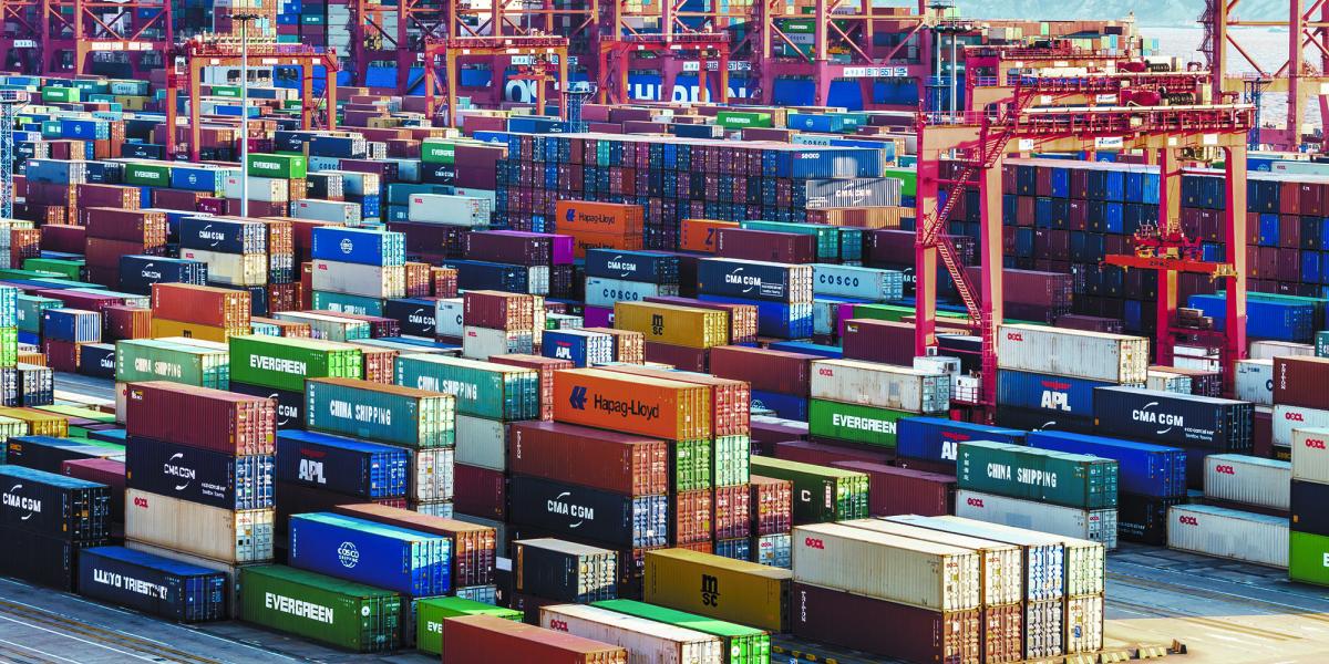 Exportaciones mexicanas avanzaron 15.8% en febrero: Inegi