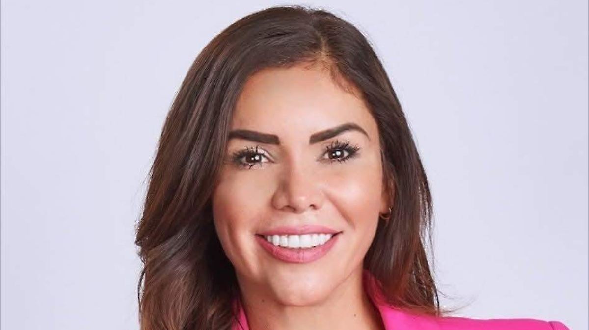 Detienen a Karina Barrón, funcionaria de Monterrey; se le acusa de cohecho y falsificación de declaraciones